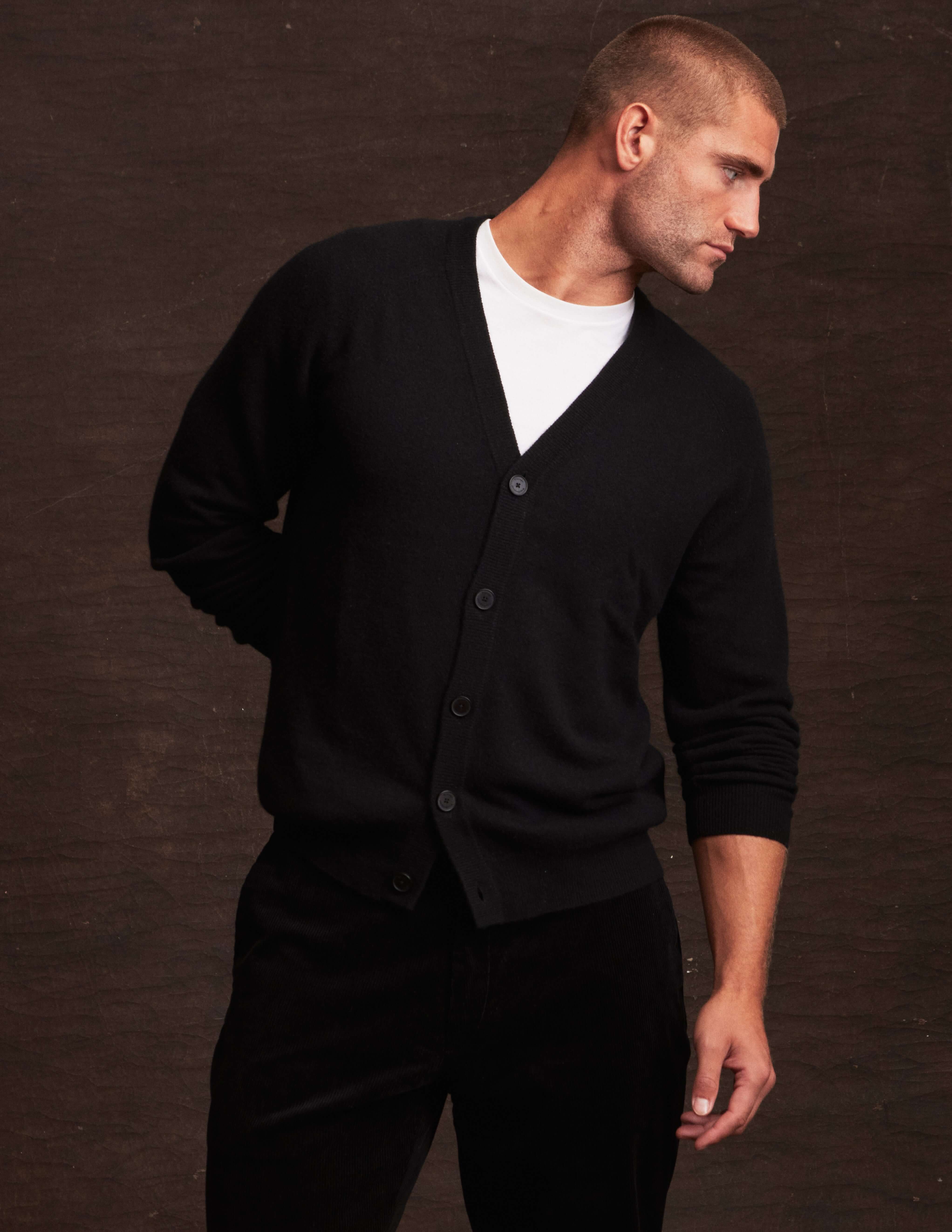 Cashmere Cardigan In Black - Image 6