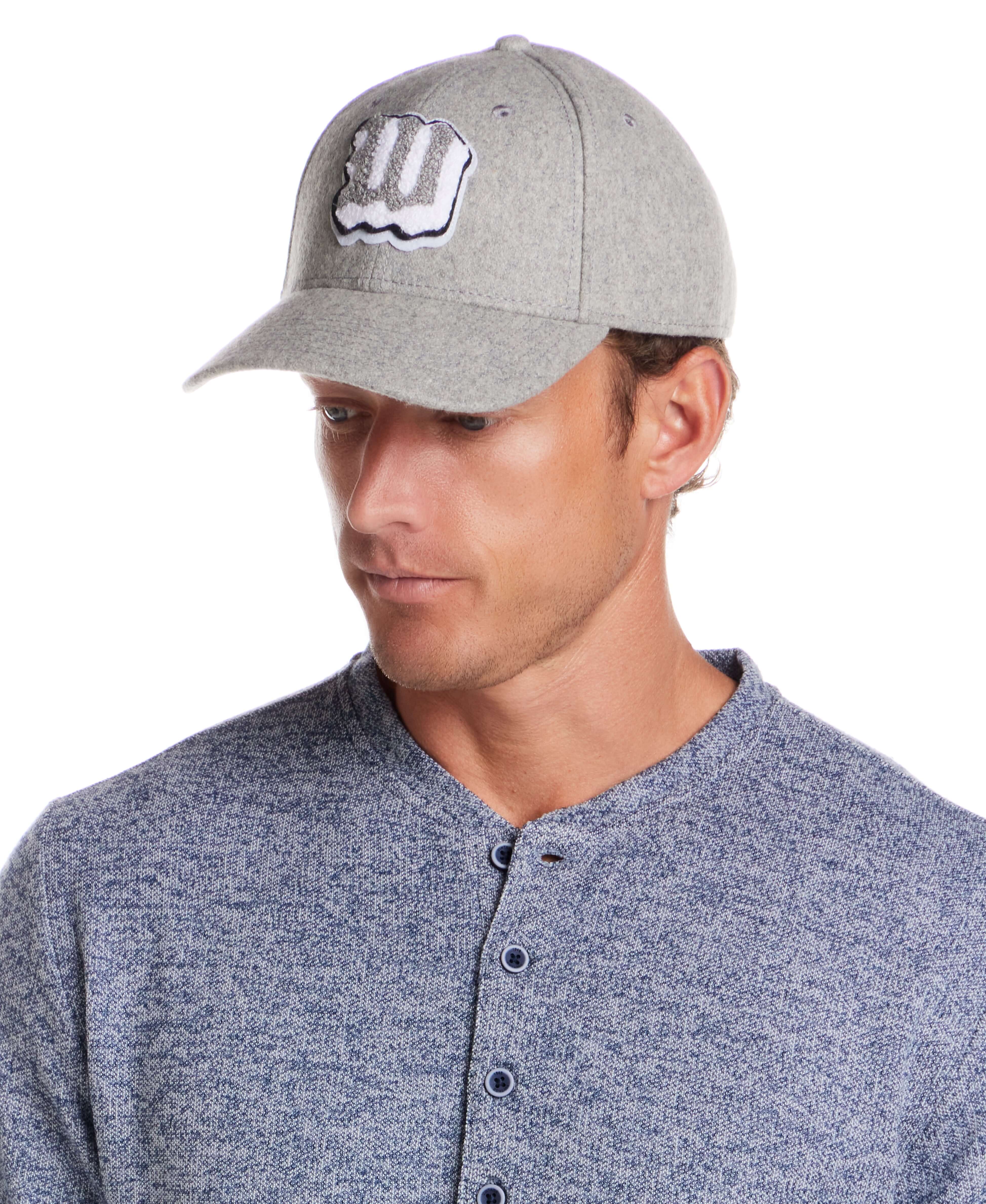 Flannel cap with Appliqué in Light Grey - Image 4
