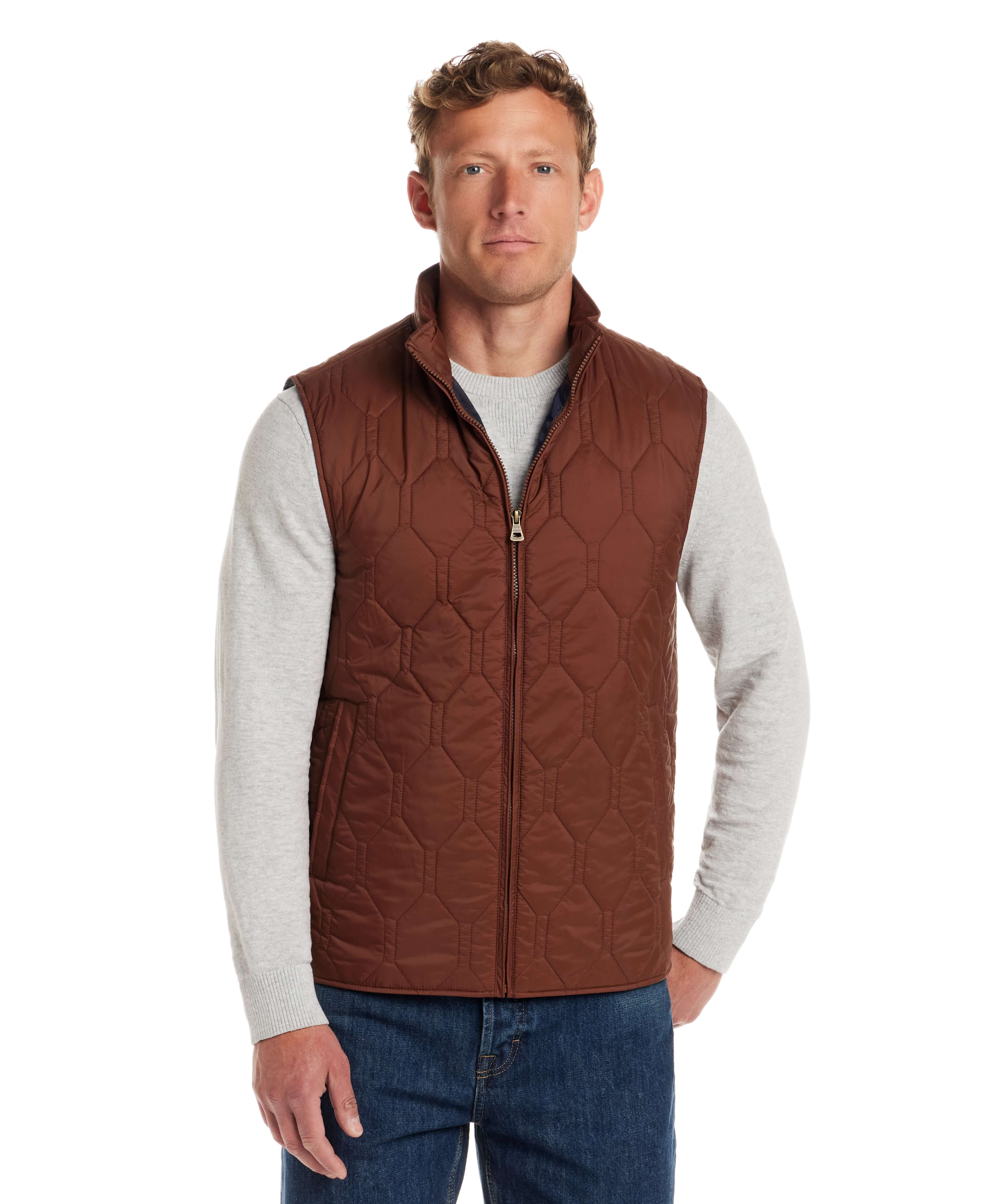 Hexagon Quilted Lightweight Vest in Cappuccino - Image 8