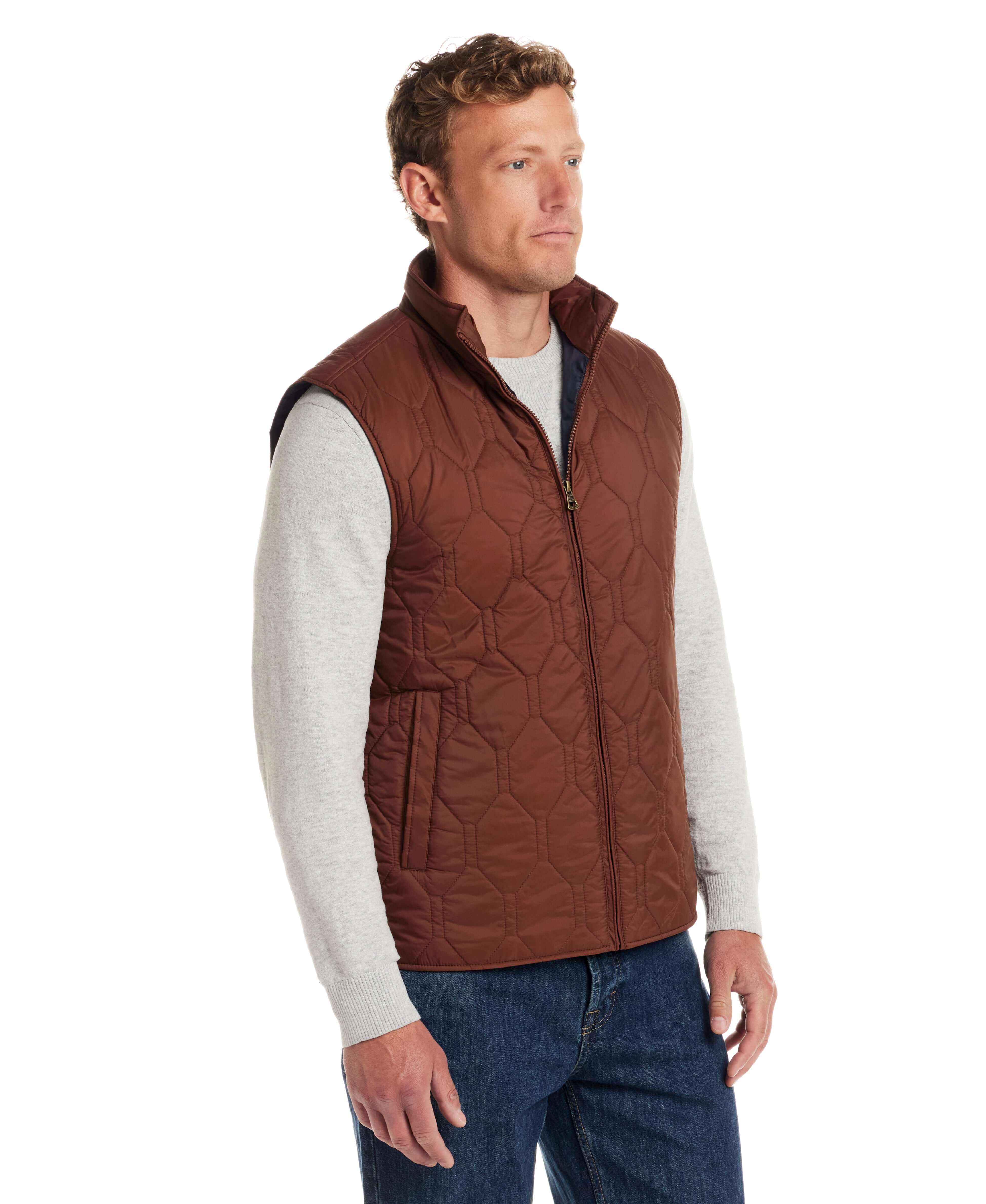 Hexagon Quilted Lightweight Vest in Cappuccino - Image 9