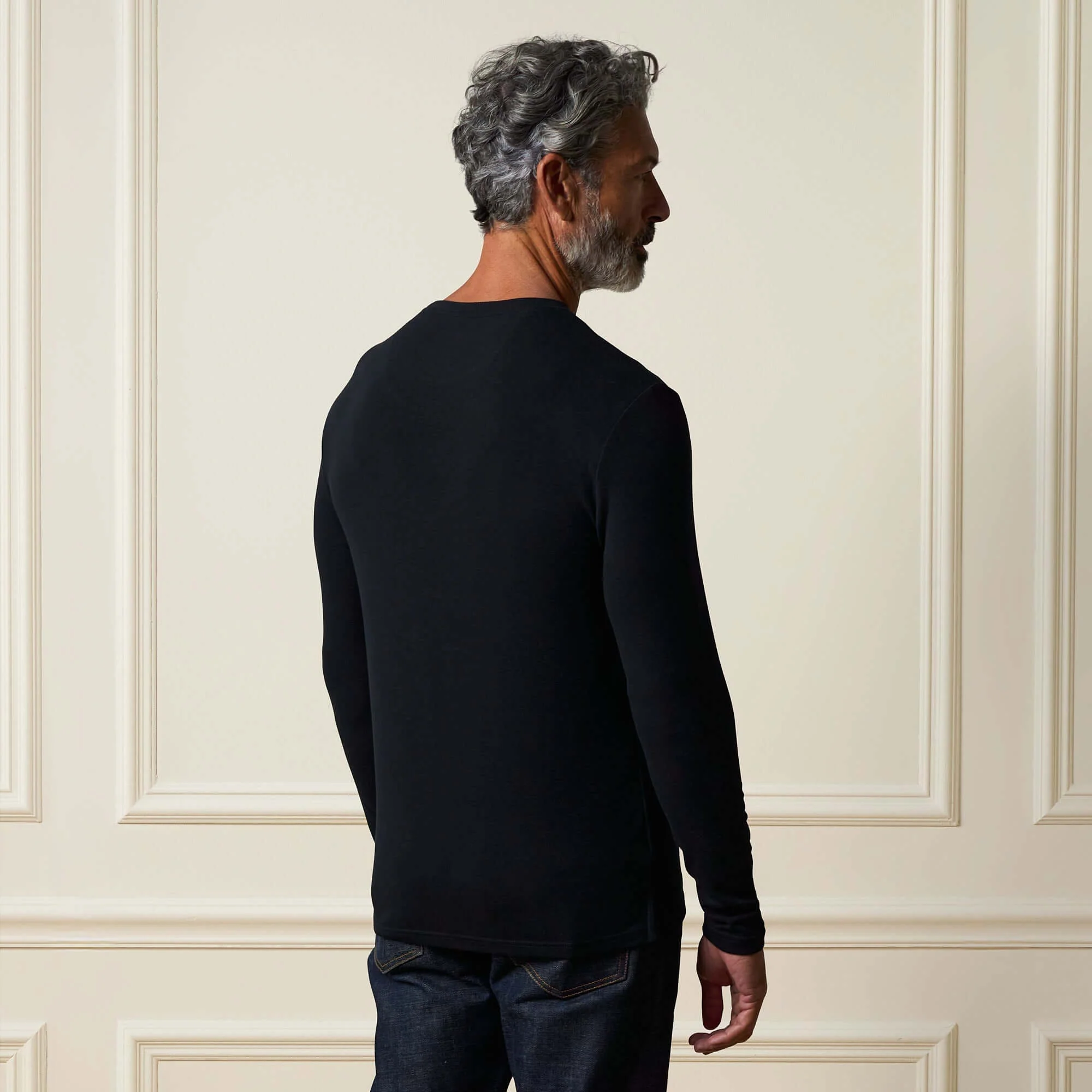 Long Sleeve Crew Neck in Black - Image 2
