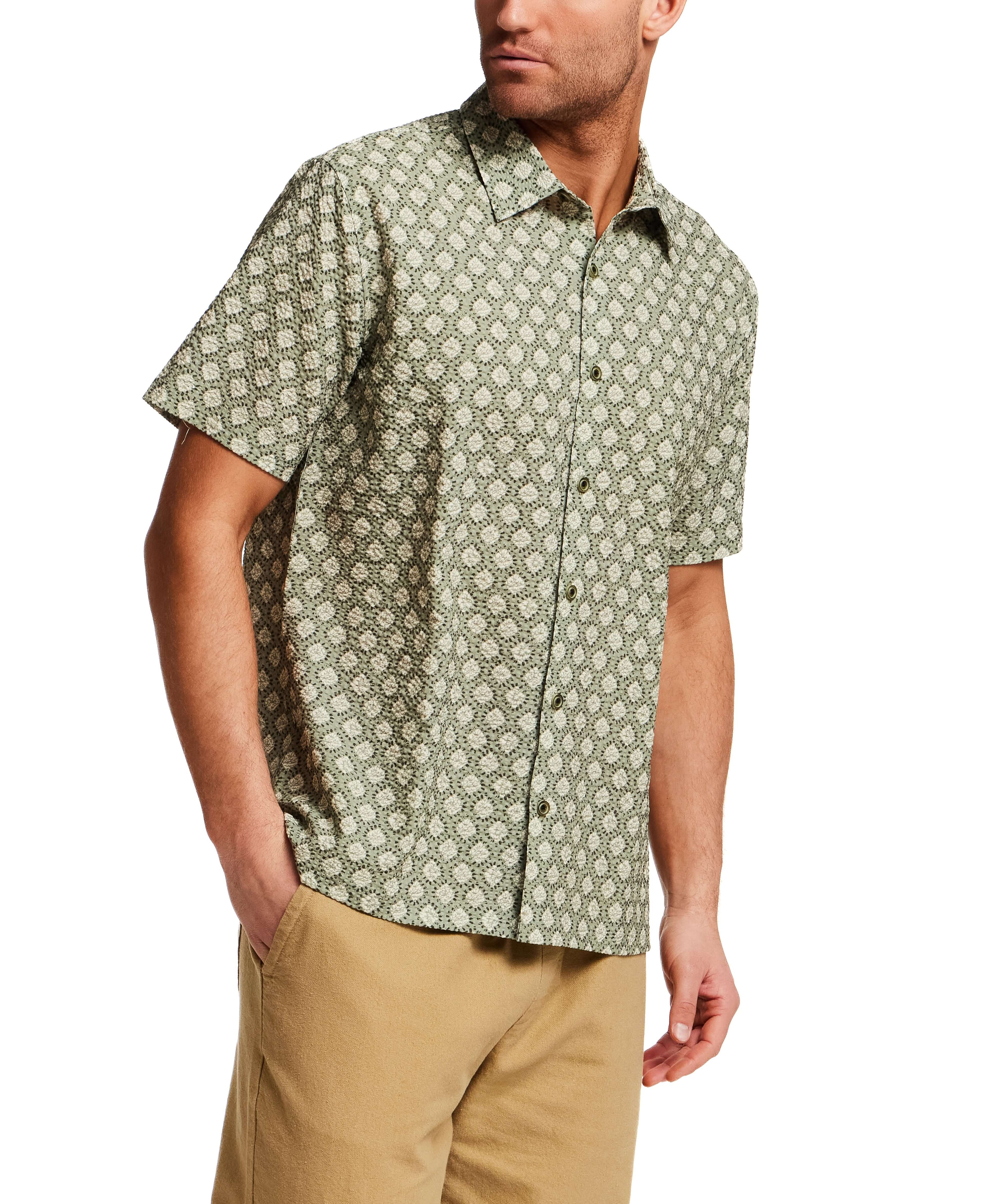 The Medallion Print Seersucker Shirt in Green - Image 7