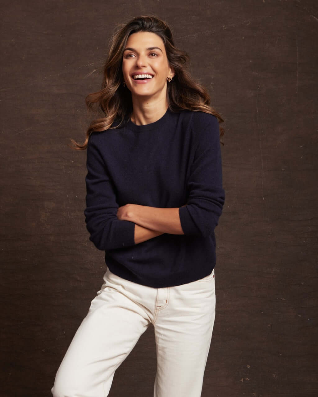 Women's Cashmere Long Sleeve Solid Crew In Dark Navy - Image 3