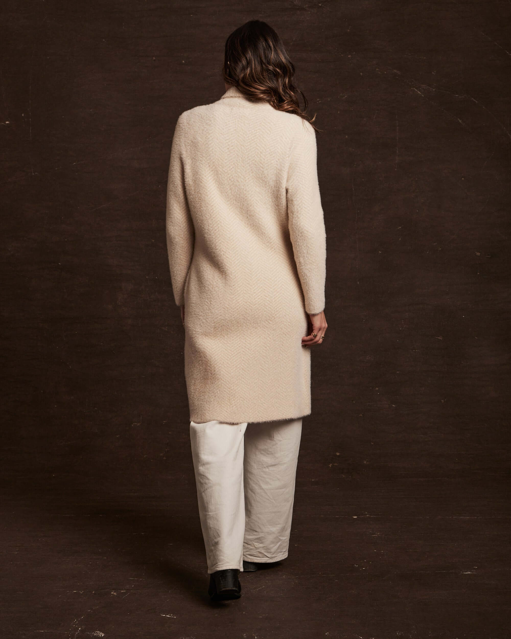 Women's Plush Herringbone Coatigan in Beige - Image 4